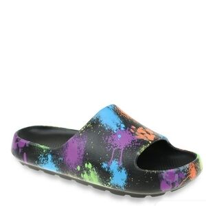 Wonder Nation Boys Pillow Pool Slides Sandals  Black Graffiti Size 4-5 New w/tag